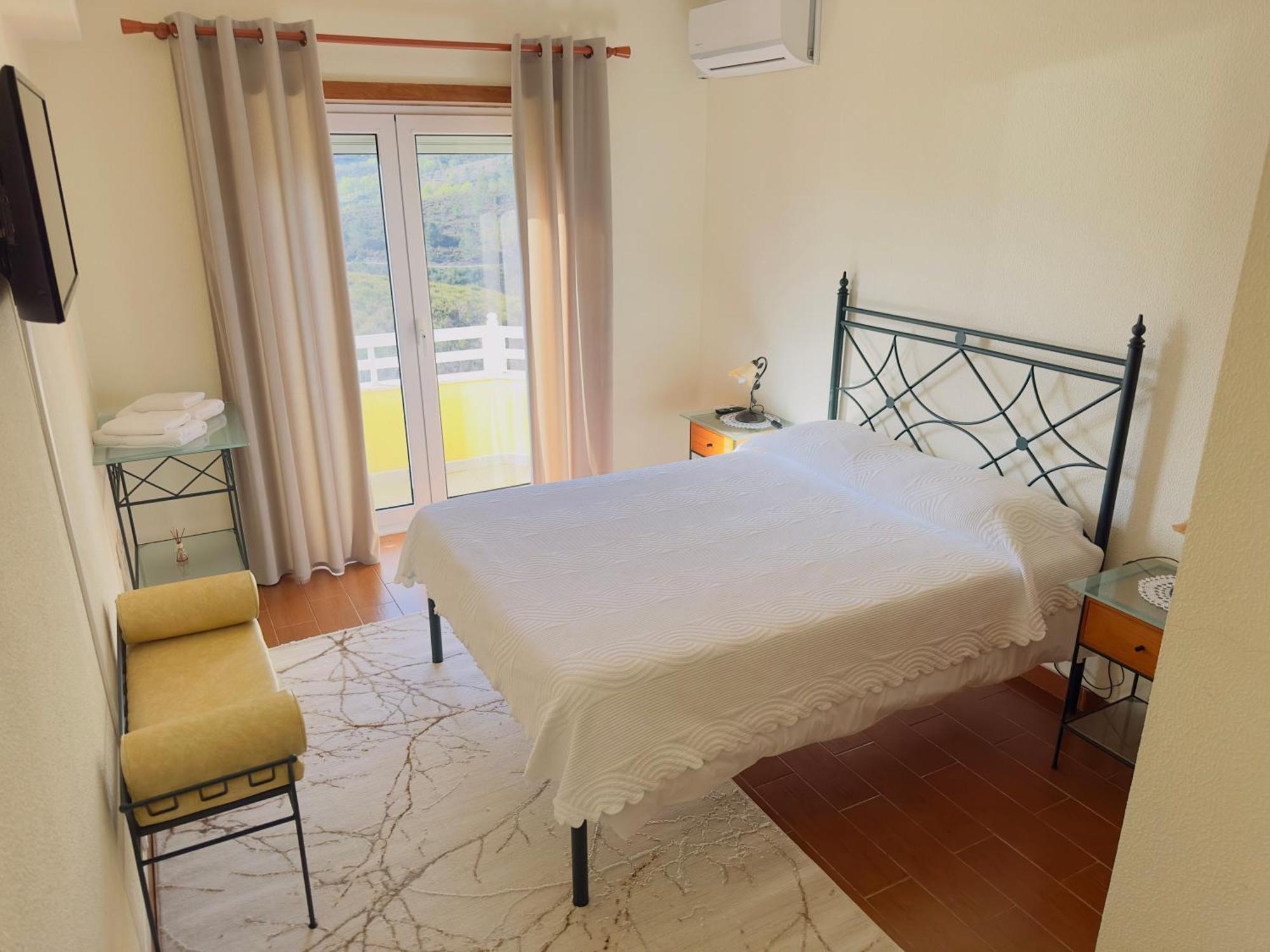 Hotel Residencial A Cista à Vila da Ponte Extérieur photo